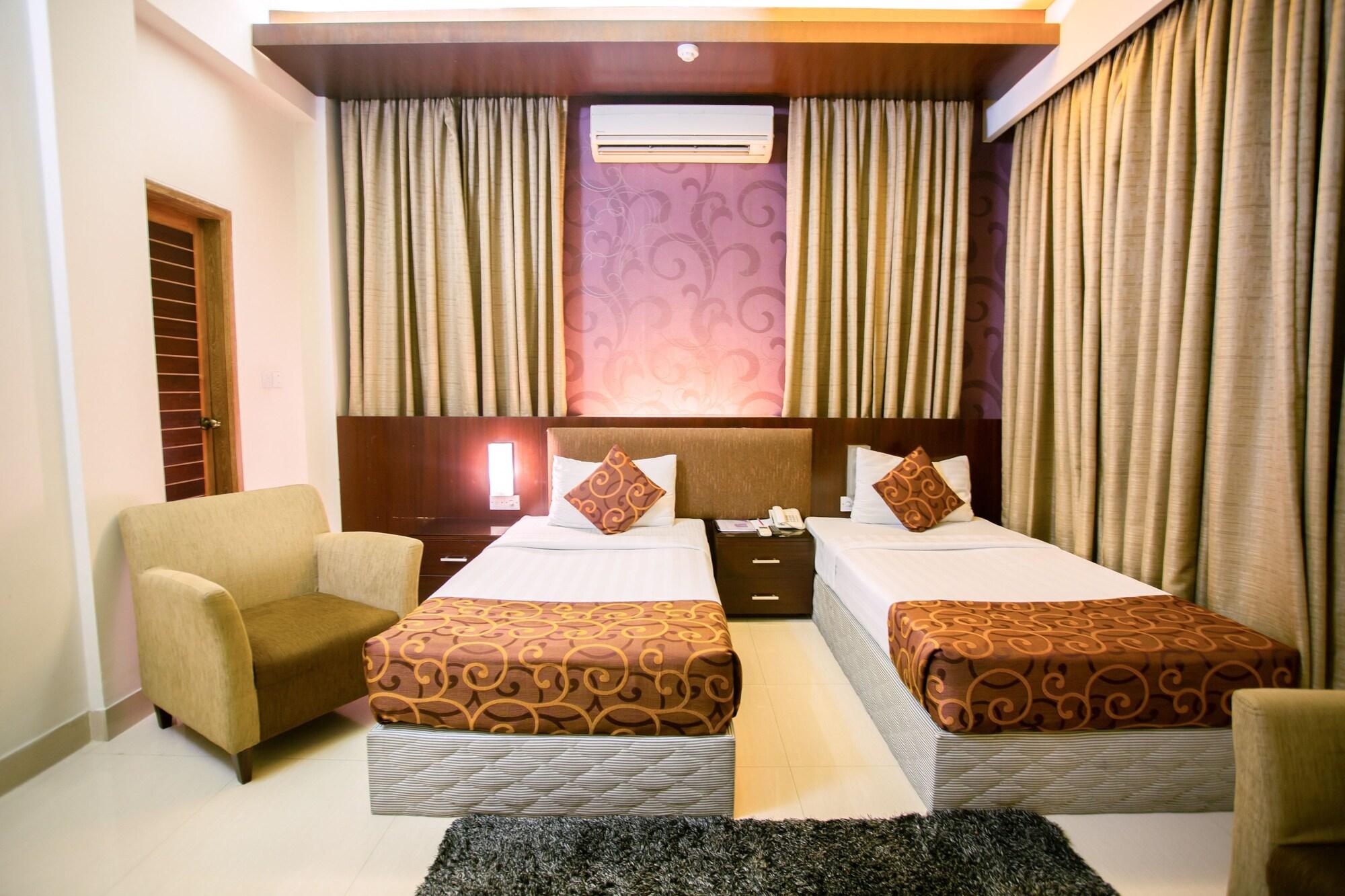 Hotel La Villa Western By Sea Pearl Beach Resort & Spa Dhaka Exterior foto