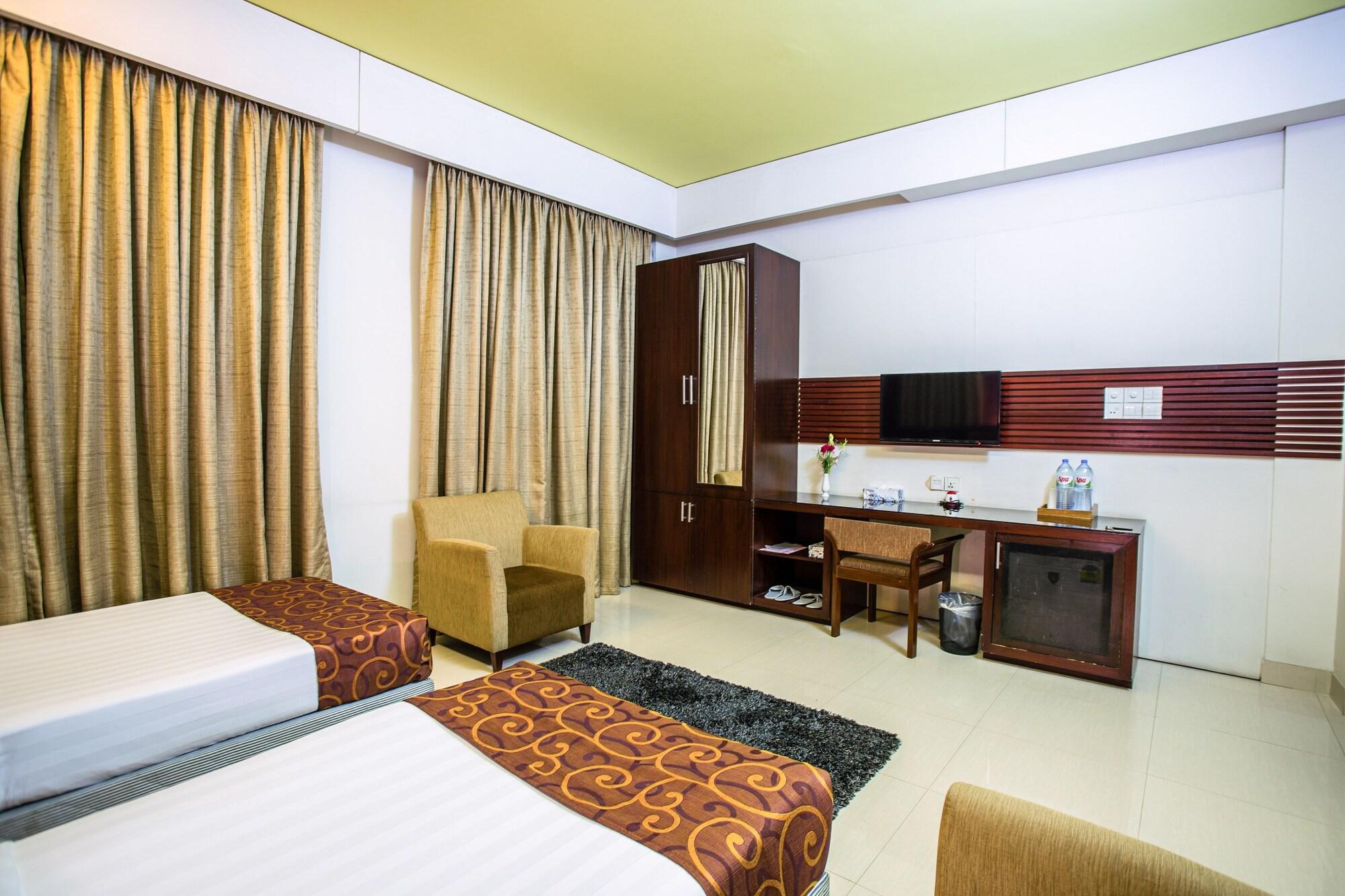 Hotel La Villa Western By Sea Pearl Beach Resort & Spa Dhaka Exterior foto