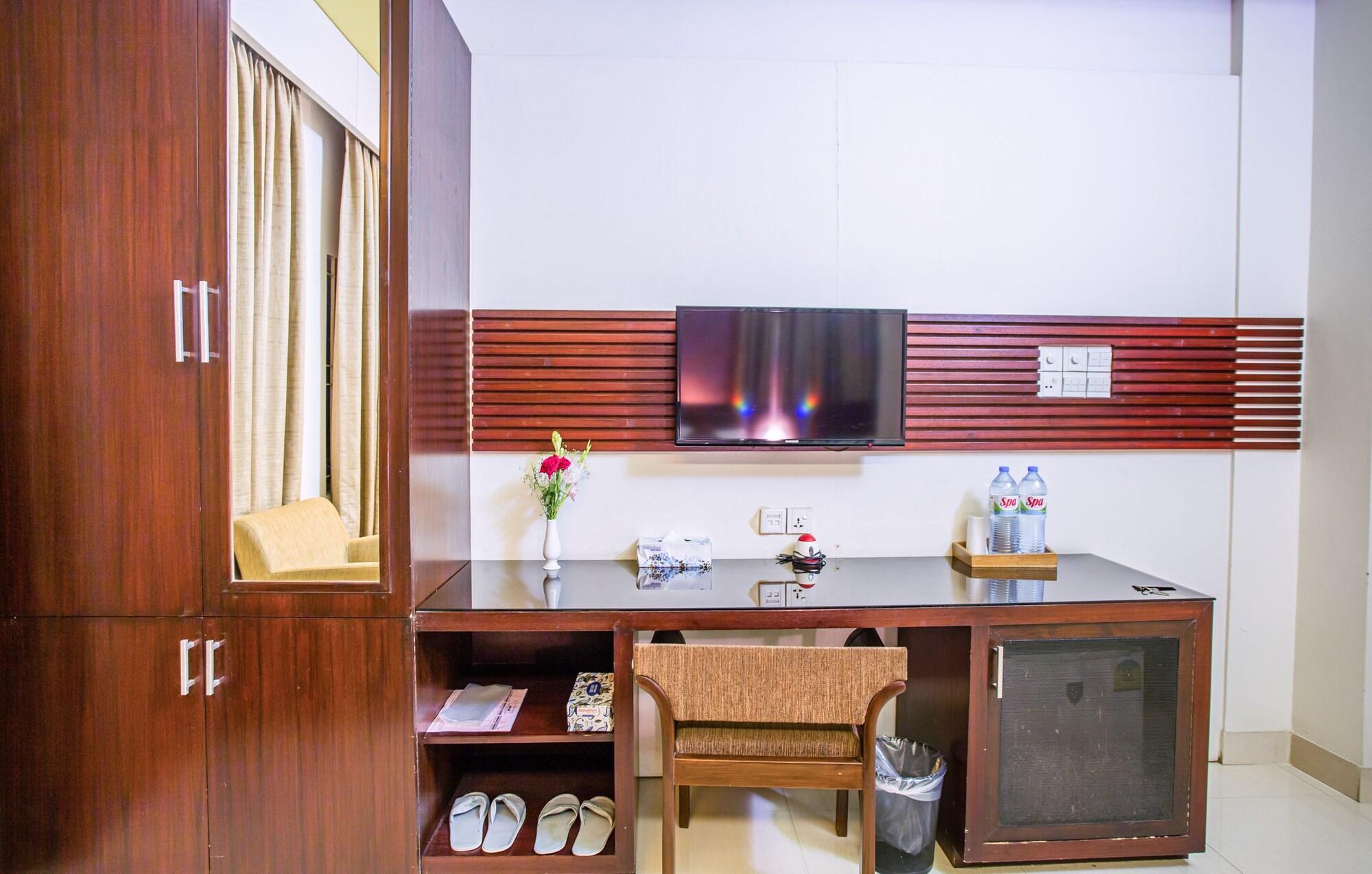 Hotel La Villa Western By Sea Pearl Beach Resort & Spa Dhaka Exterior foto