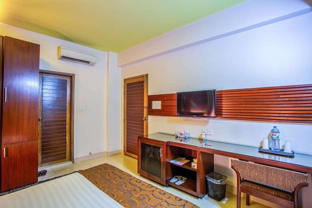 Hotel La Villa Western By Sea Pearl Beach Resort & Spa Dhaka Exterior foto