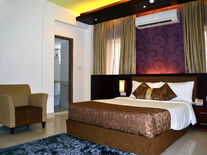 Hotel La Villa Western By Sea Pearl Beach Resort & Spa Dhaka Exterior foto