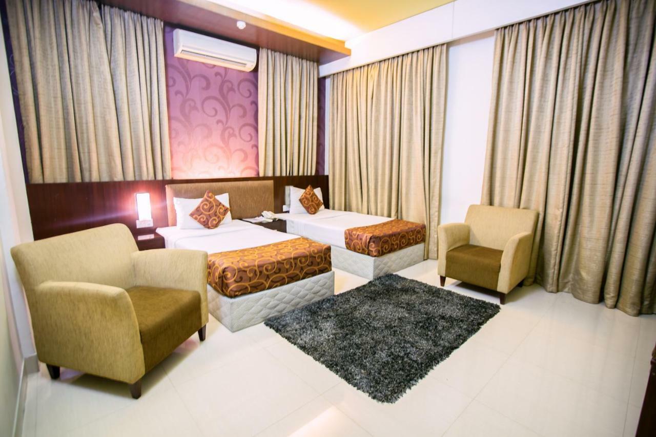 Hotel La Villa Western By Sea Pearl Beach Resort & Spa Dhaka Exterior foto